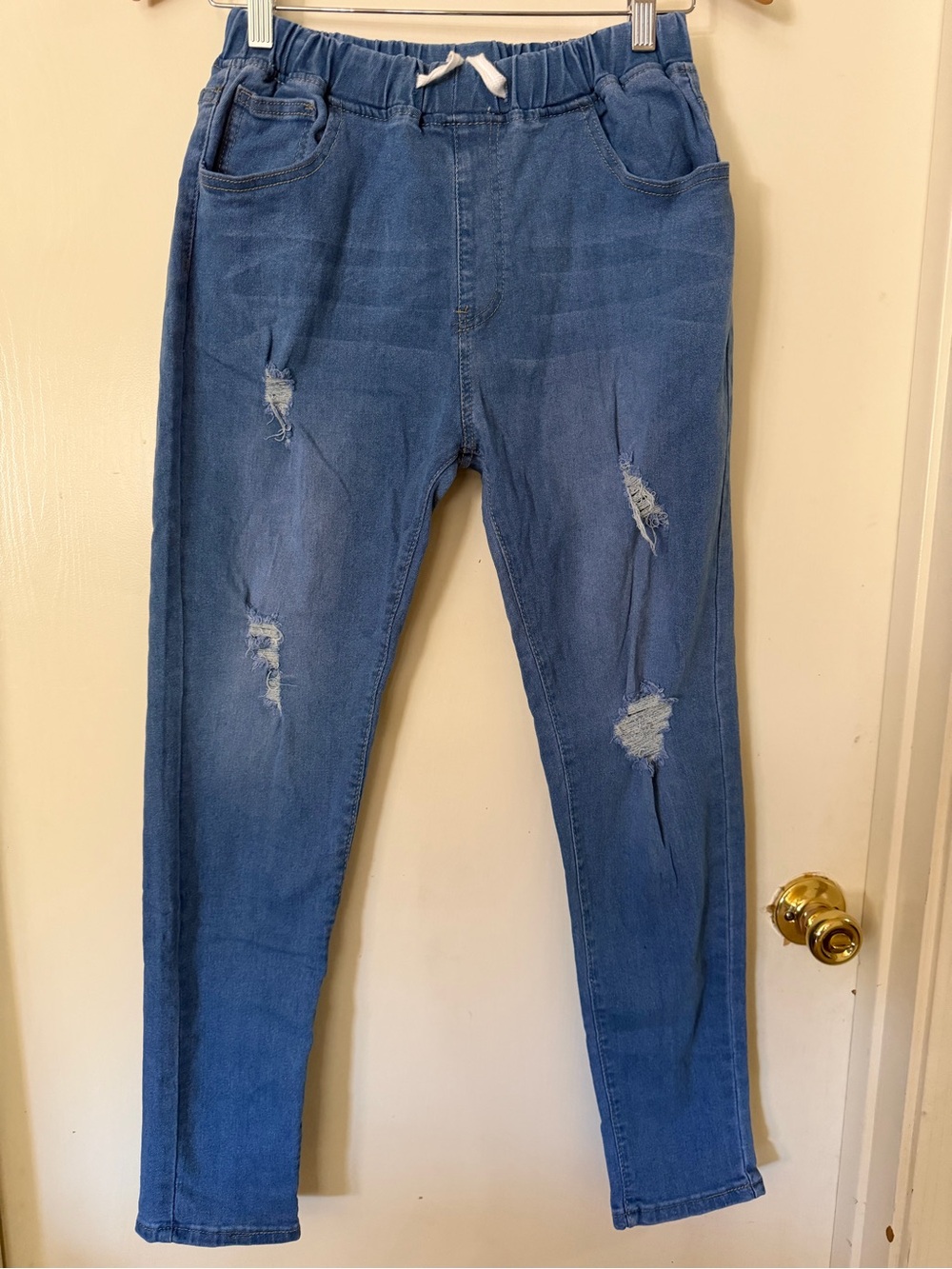 California Vintage Women’s Distressed Blue Slim Jogger Jeans (302)
